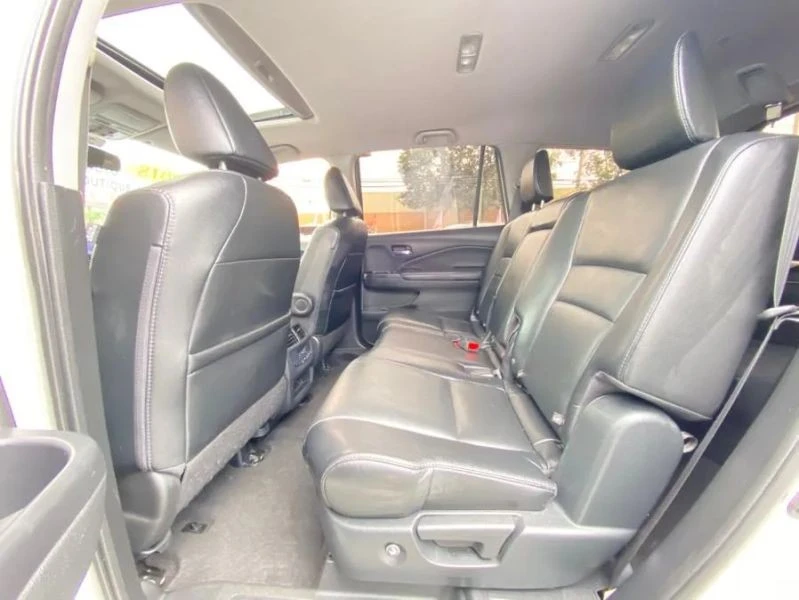 2018 Honda Pilot 3rd Gen - Image 12 of 12