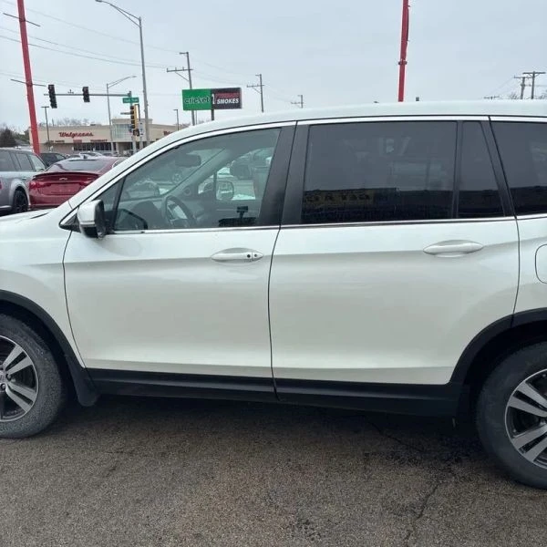2018 Honda Pilot 3rd Gen - Image 4 of 12