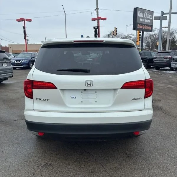 2018 Honda Pilot 3rd Gen - Image 7 of 12