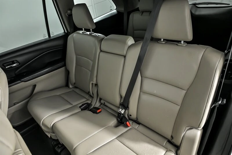 2018 Honda Pilot 3rd Gen - Image 21 of 21
