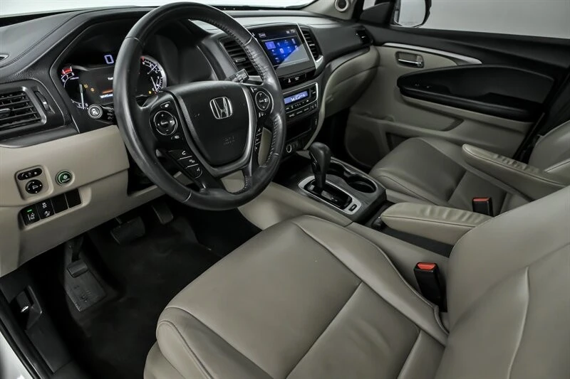 2018 Honda Pilot 3rd Gen - Image 17 of 21