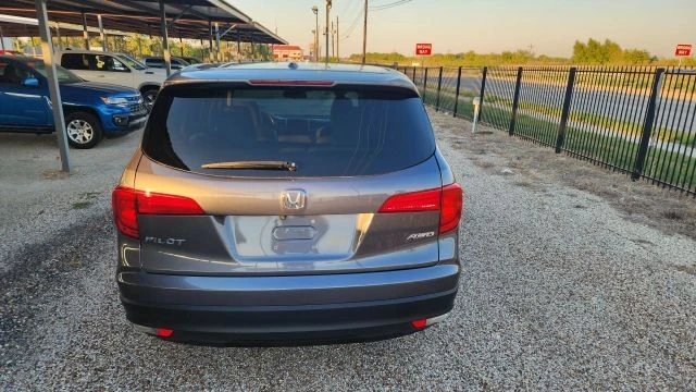 2018 Honda Pilot 3rd Gen - Image 9 of 21