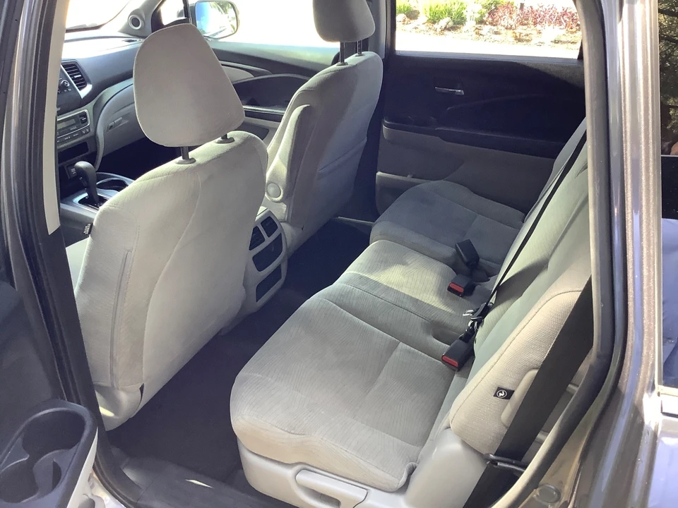 2018 Honda Pilot 3rd Gen - Image 11 of 17