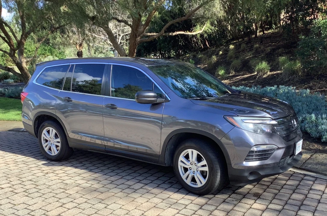 2018 Honda Pilot 3rd Gen - Image 7 of 17