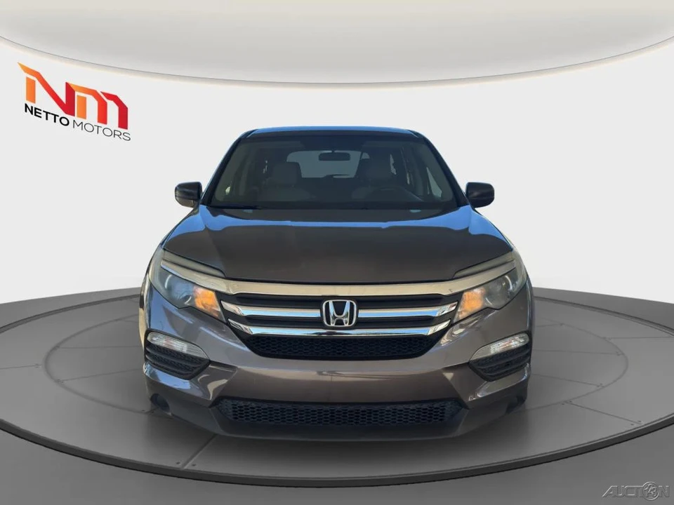 2018 Honda Pilot 3rd Gen - Image 10 of 21