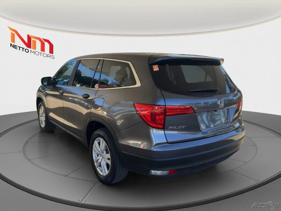 2018 Honda Pilot 3rd Gen - Image 3 of 21