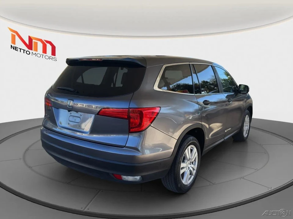 2018 Honda Pilot 3rd Gen - Image 5 of 21