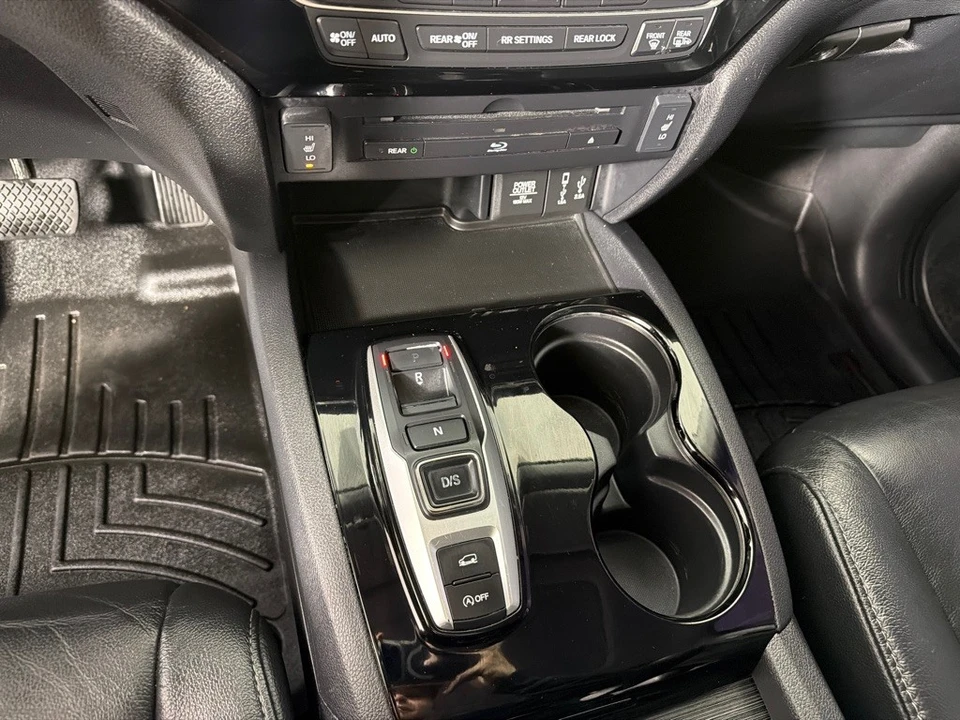 2018 Honda Pilot 3rd Gen - Image 20 of 21