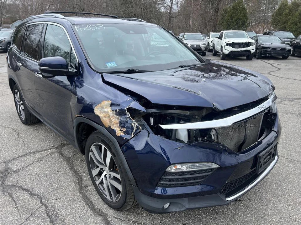 2018 Honda Pilot 3rd Gen - Image 11 of 12