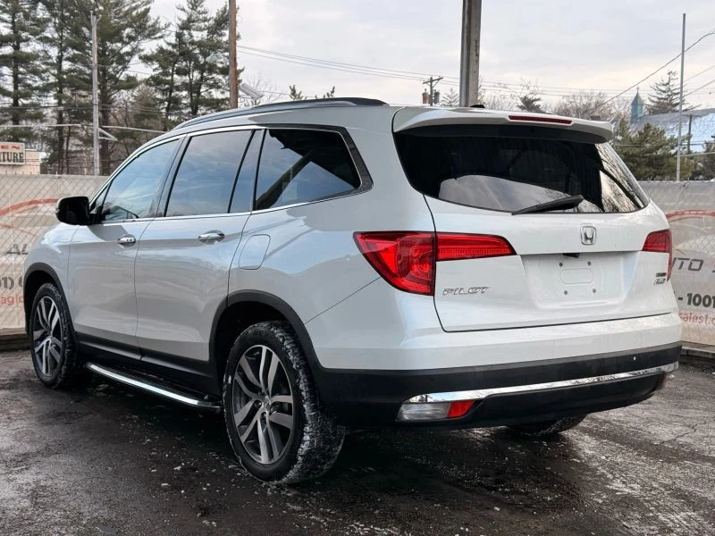 2018 Honda Pilot 3rd Gen - Image 9 of 12