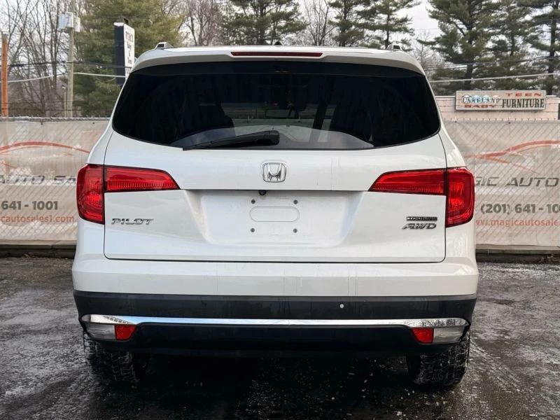 2018 Honda Pilot 3rd Gen - Image 10 of 12