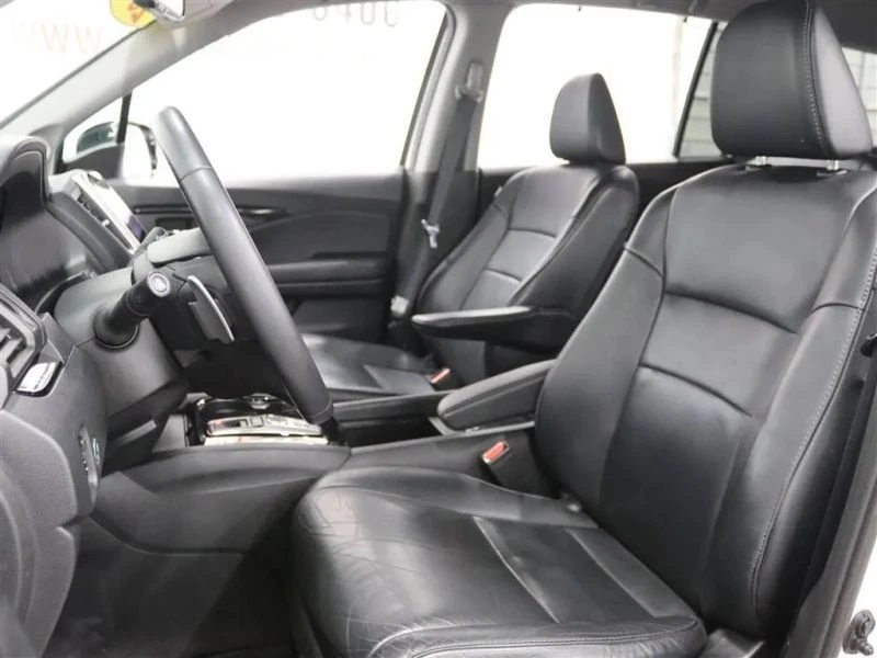 2018 Honda Pilot 3rd Gen - Image 10 of 12
