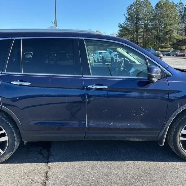 2018 Honda Pilot 3rd Gen - Image 11 of 12