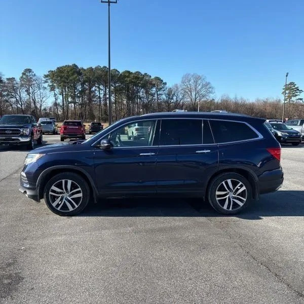 2018 Honda Pilot 3rd Gen - Image 3 of 12