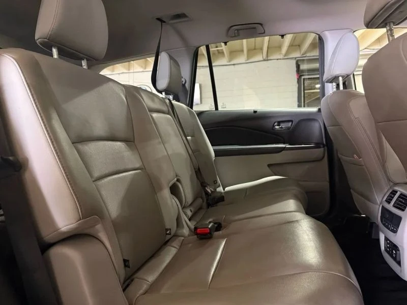 2018 Honda Pilot 3rd Gen - Image 12 of 12