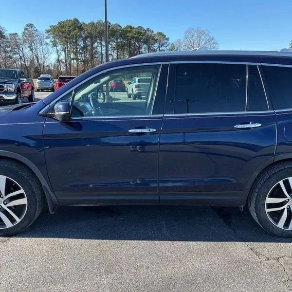 2018 Honda Pilot 3rd Gen - Image 4 of 12