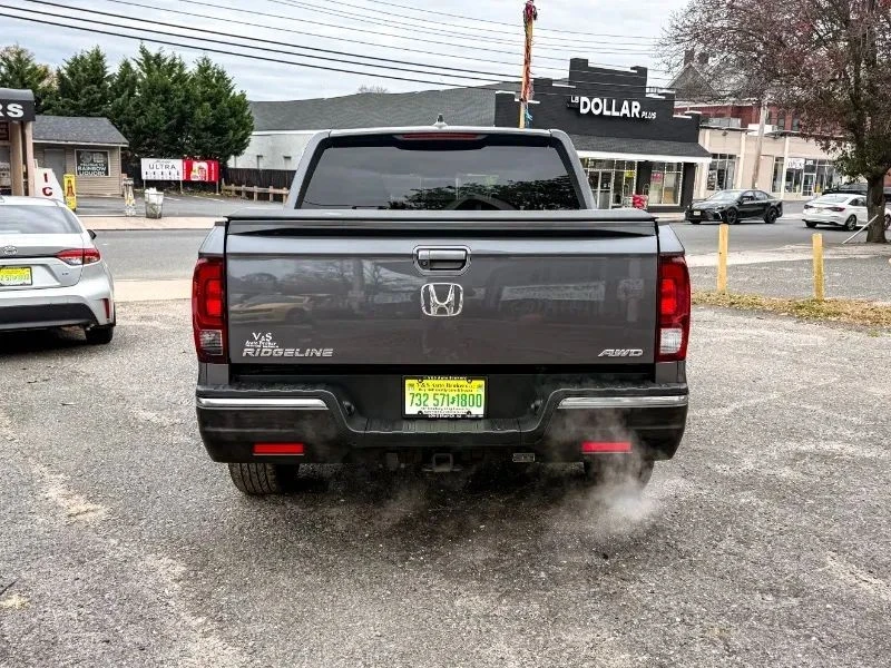 2018 Honda Ridgeline 2nd Gen - Image 8 of 12