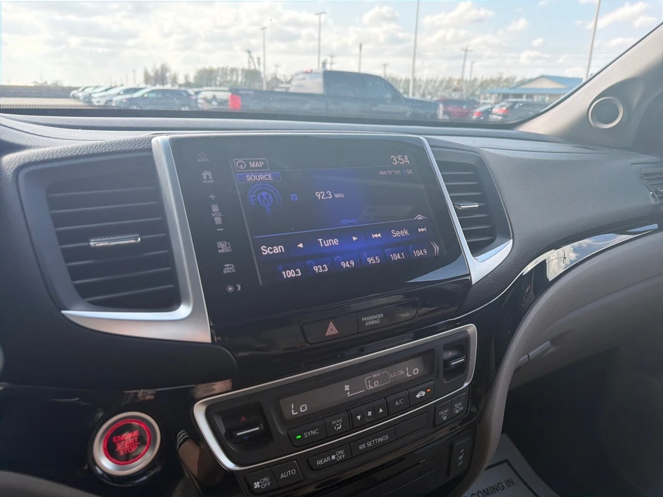 2018 Honda Ridgeline 2nd Gen - Image 16 of 21