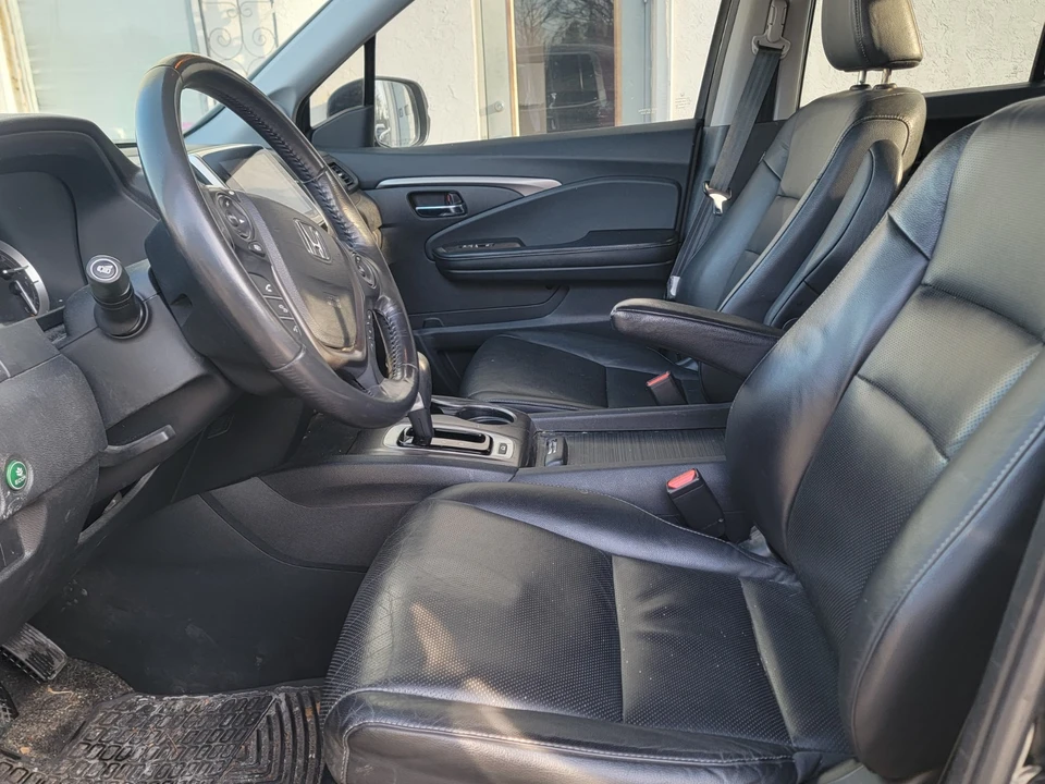 2018 Honda Ridgeline 2nd Gen - Image 9 of 15