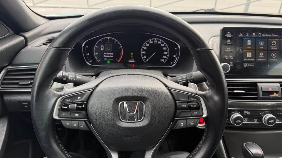 2018 Honda Accord 10th Gen - Image 6 of 13
