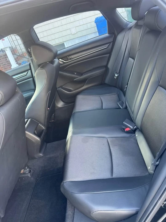 2018 Honda Accord 10th Gen - Image 6 of 10