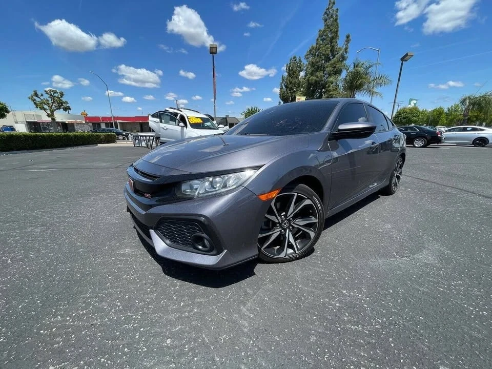 2018 Honda Civic 10th Gen - Image 10 of 20
