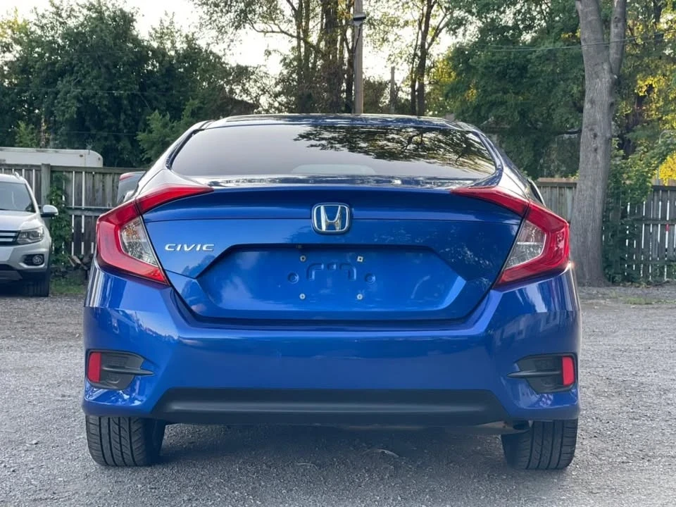2018 Honda Civic 10th Gen - Image 11 of 15