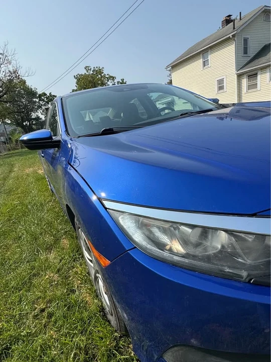 2018 Honda Civic 10th Gen - Image 3 of 10