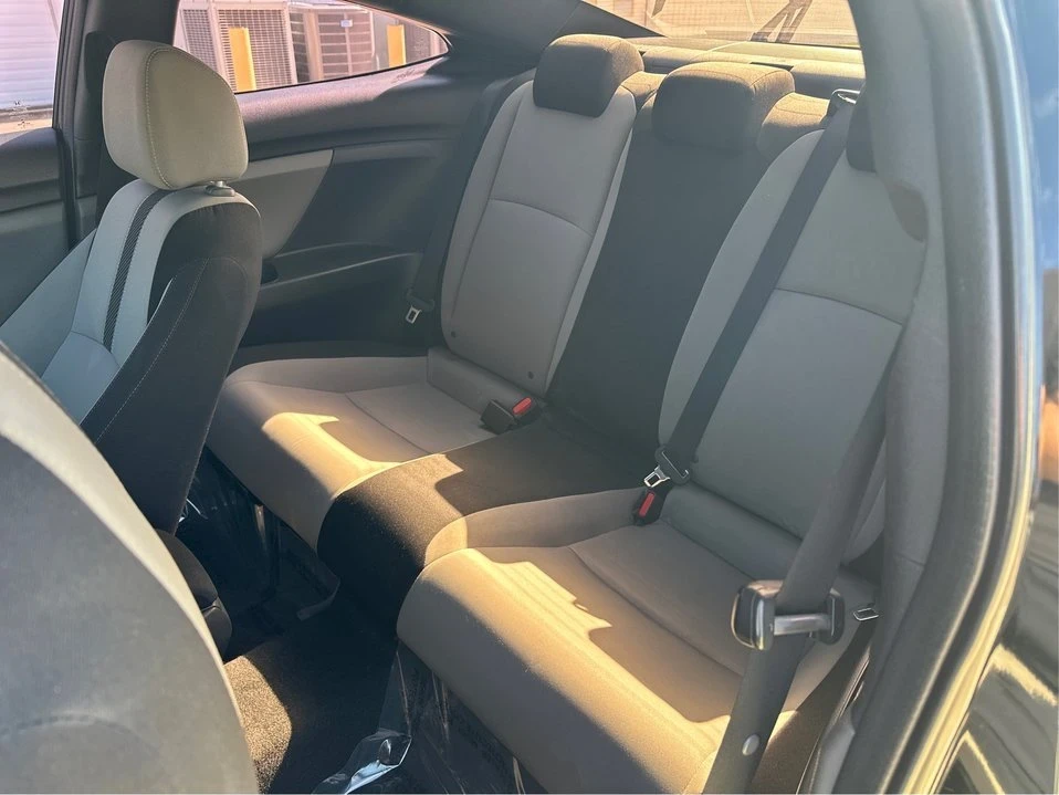 2018 Honda Civic 10th Gen - Image 10 of 20