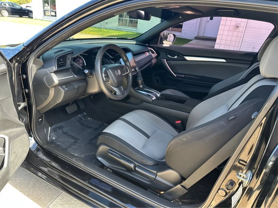 2018 Honda Civic 10th Gen - Image 9 of 20