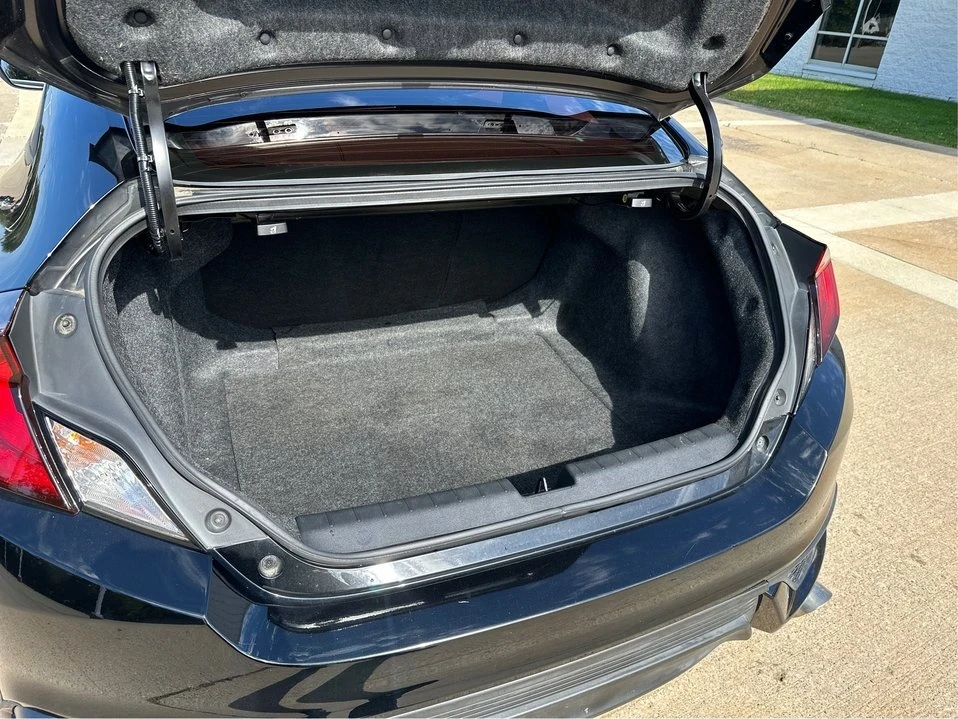 2018 Honda Civic 10th Gen - Image 12 of 20