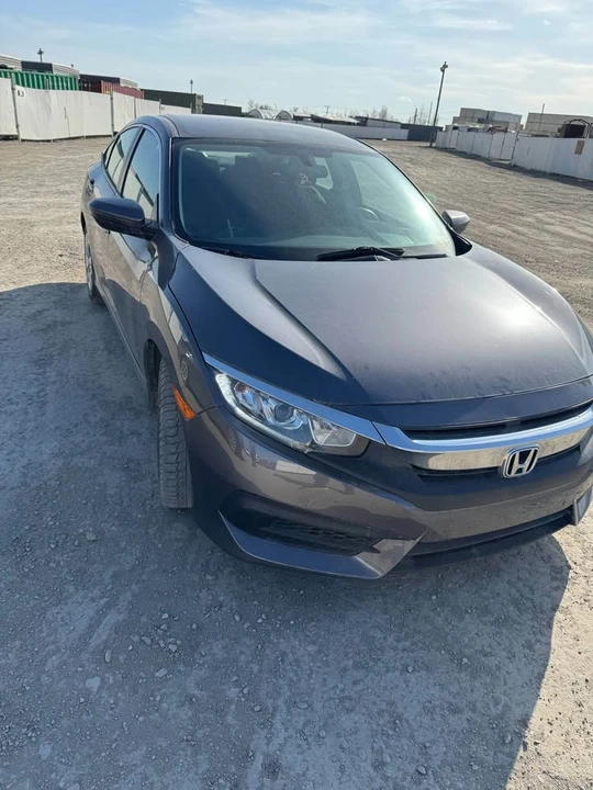 2018 Honda Civic 10th Gen - Image 2 of 10