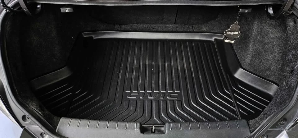 2018 Honda Civic 10th Gen - Image 7 of 13