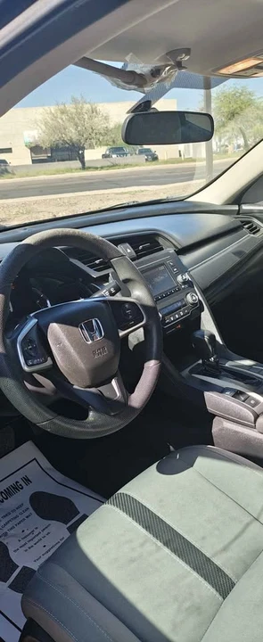 2018 Honda Civic 10th Gen - Image 15 of 17