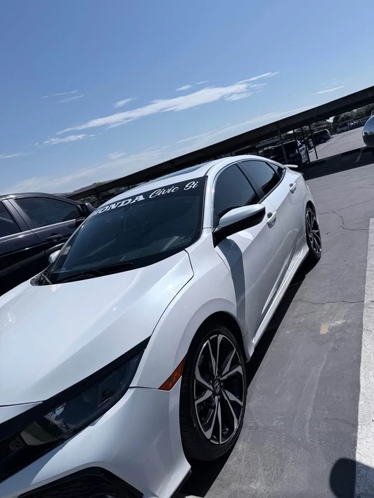 2018 Honda Civic 10th Gen - Image 3 of 7