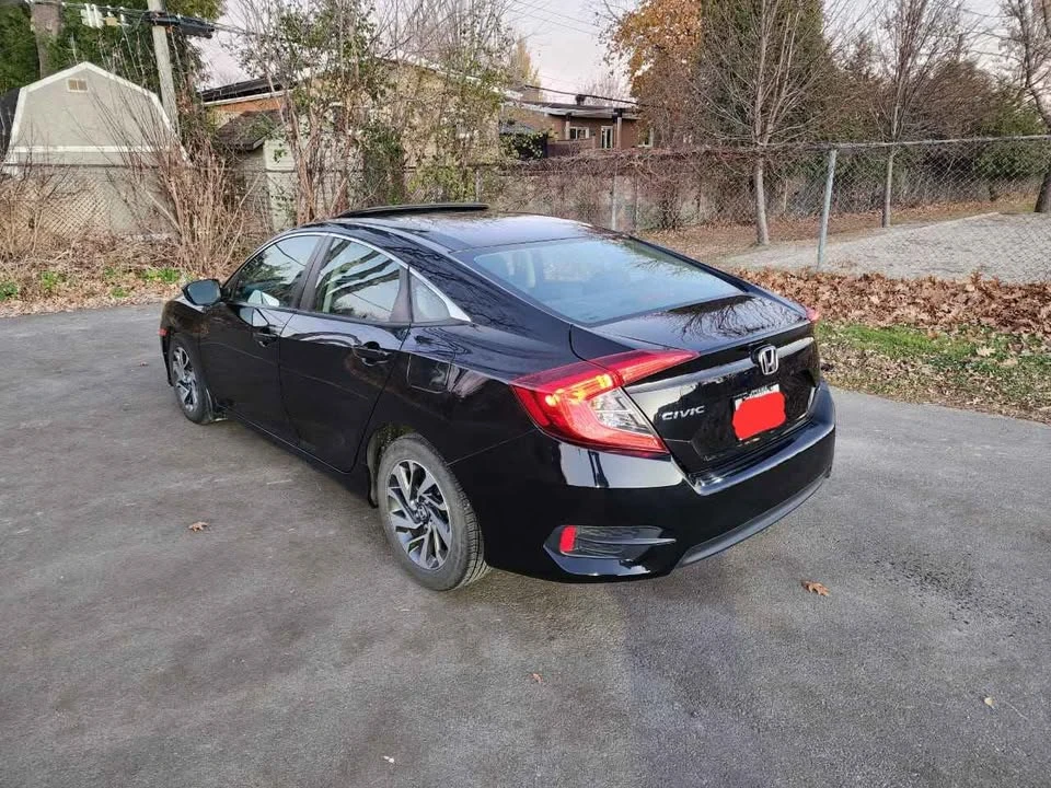 2018 Honda Civic 10th Gen - Image 3 of 15