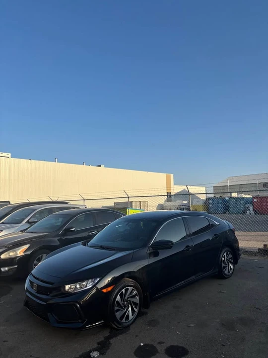 2018 Honda Civic 10th Gen - Image 17 of 20