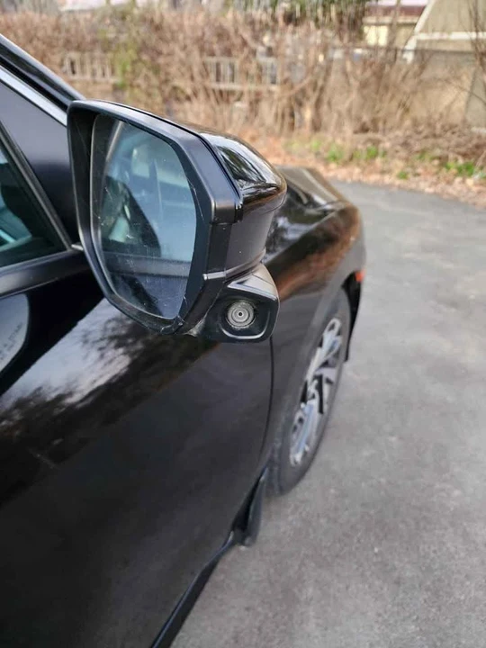 2018 Honda Civic 10th Gen - Image 7 of 15