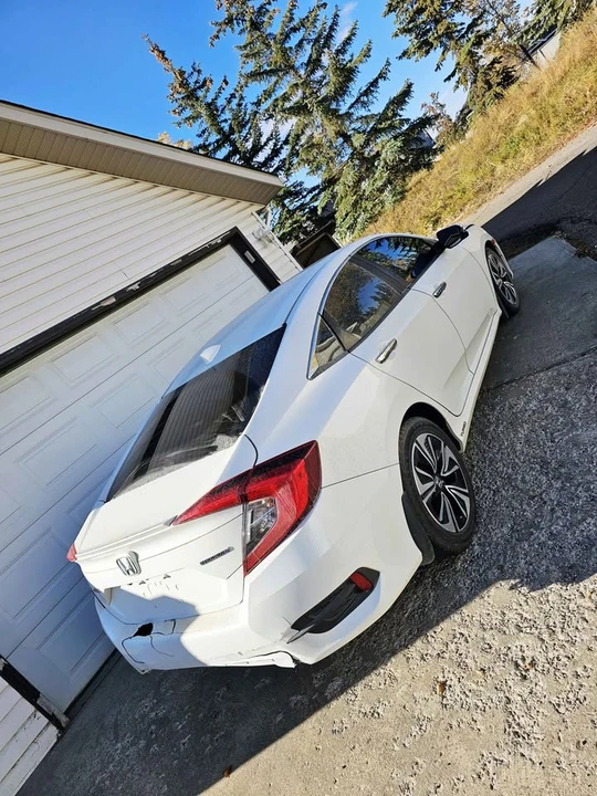 2018 Honda Civic 10th Gen - Image 4 of 9