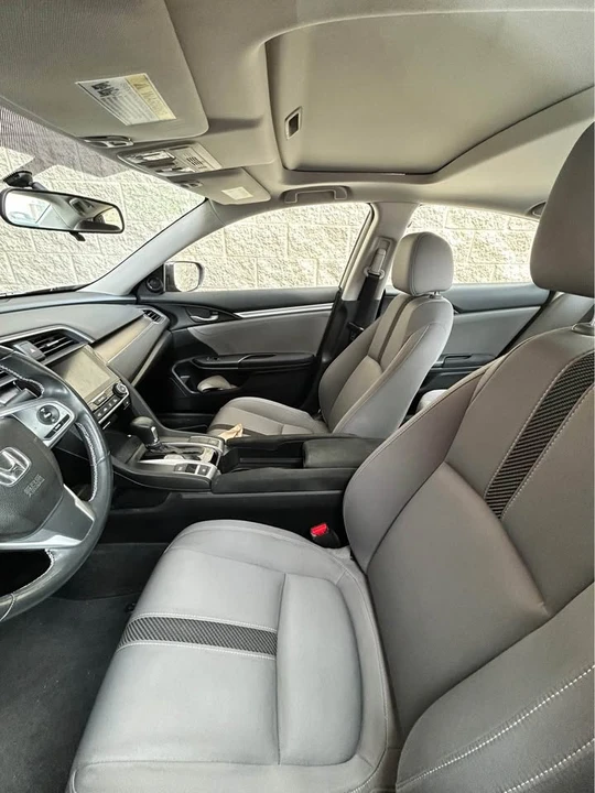 2018 Honda Civic 10th Gen - Image 5 of 6