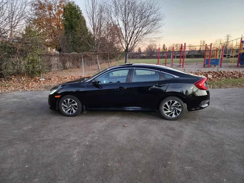 2018 Honda Civic 10th Gen - Image 15 of 15