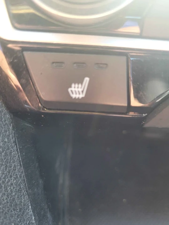 2018 Honda Civic 10th Gen - Image 2 of 5