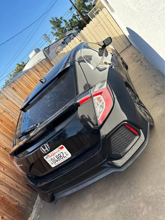 2018 Honda Civic 10th Gen - Image 3 of 8