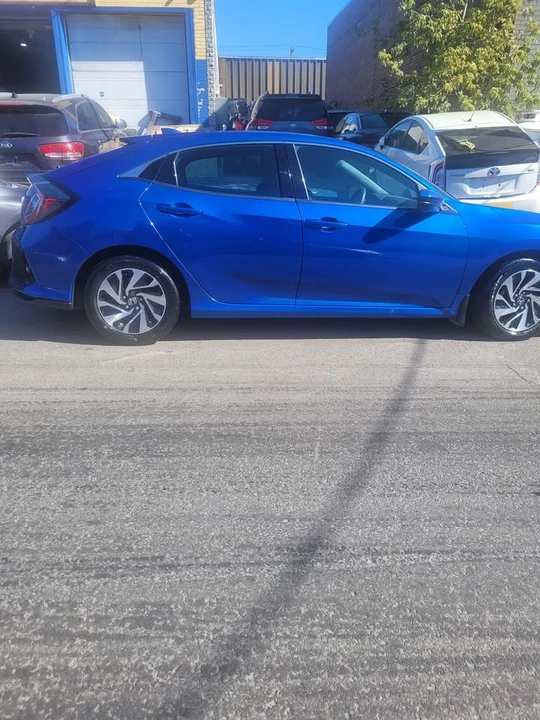 2018 Honda Civic 10th Gen - Image 2 of 8