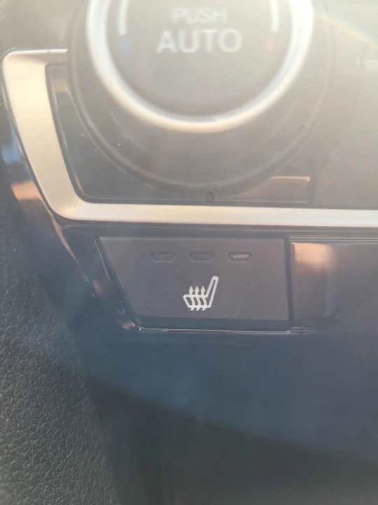 2018 Honda Civic 10th Gen - Image 8 of 12