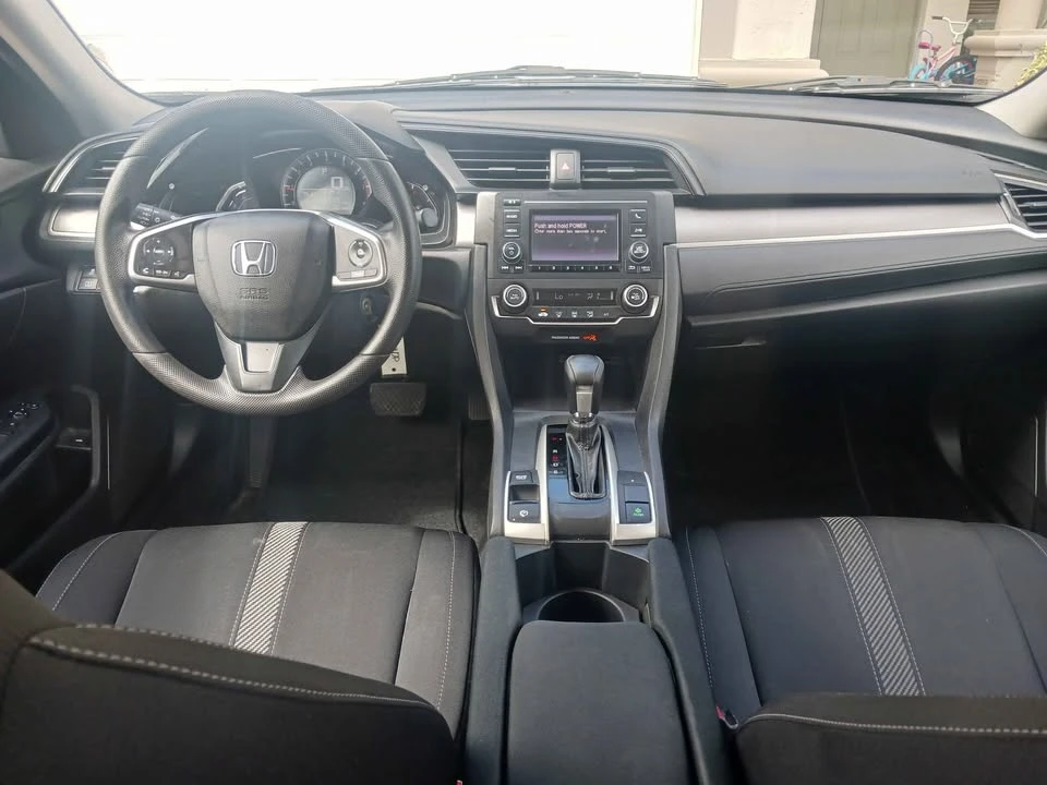 2018 Honda Civic 10th Gen - Image 7 of 11