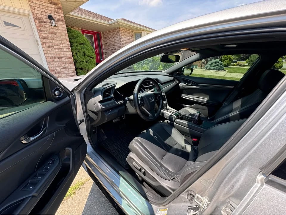 2018 Honda Civic 10th Gen - Image 12 of 14