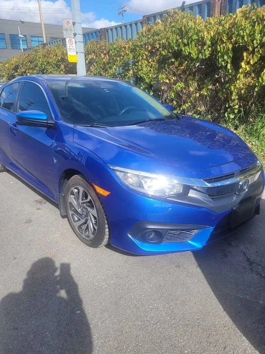 2018 Honda Civic 10th Gen - Image 3 of 12