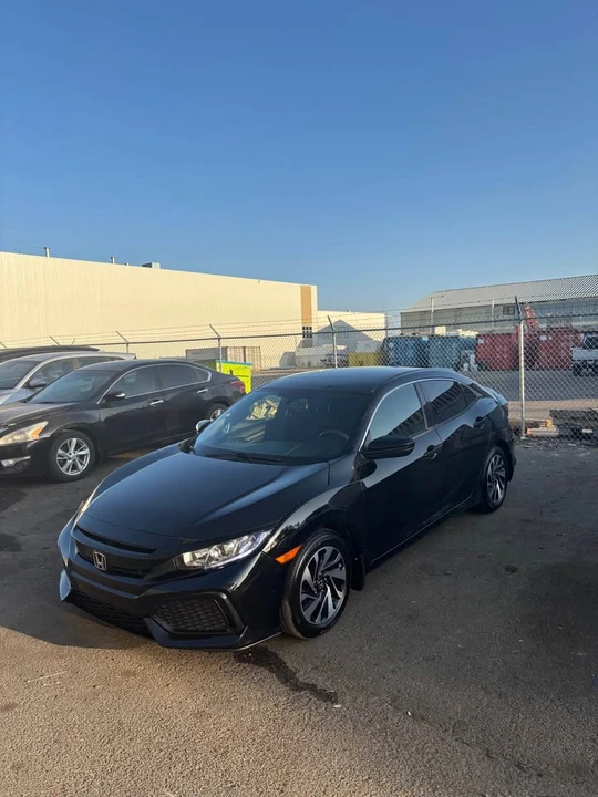 2018 Honda Civic 10th Gen - Image 18 of 20