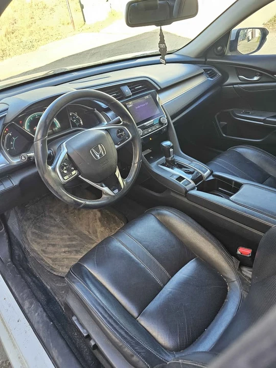 2018 Honda Civic 10th Gen - Image 6 of 9